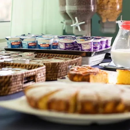 Hotel Amadei Blumen Pesaro