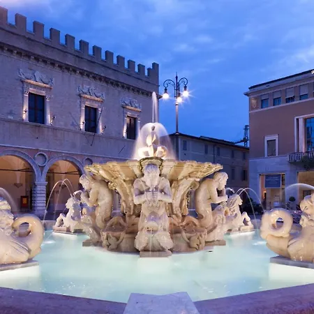 ホテル Amadei Blumen 3*