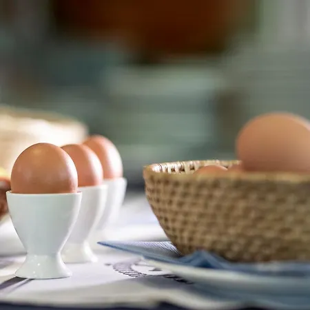 Amadei Blumen Hotel 3*