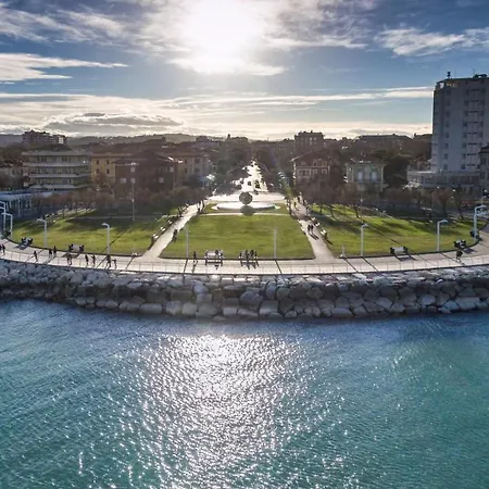 Hotel Amadei Blumen 3*