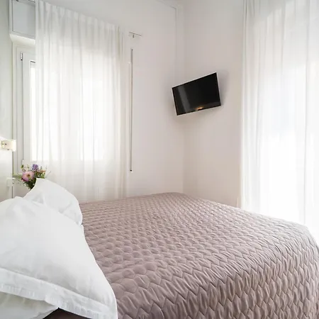 Hotel Amadei Blumen Pesaro