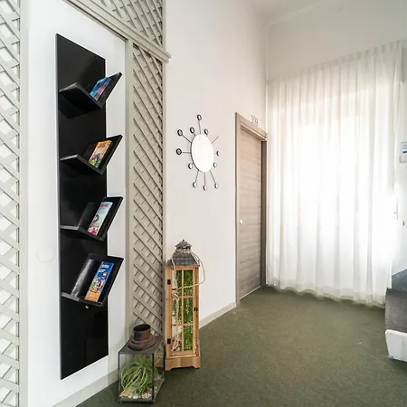 Hotel Amadei Blumen Pesaro