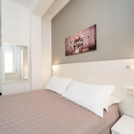 Hotel Amadei Blumen