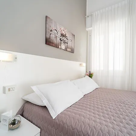 Amadei Blumen 3* Πέζαρο