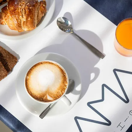 Amadei Blumen 3* 페자로