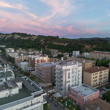 Amadei Blumen Hotel Pesaro