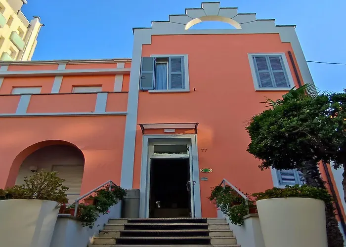 Amadei Blumen 酒店 3*