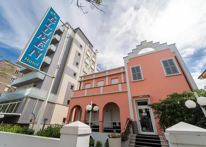 Amadei Blumen Hotel 3*